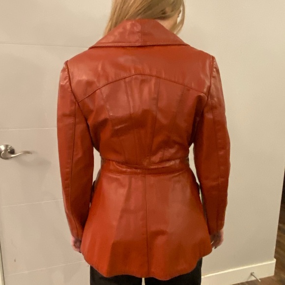 ⬇️⬇️HUGE PRICE DROP ⬇️RARE FIND! Wow! Beautiful Vintage Leather jacket - Picture 4 of 11